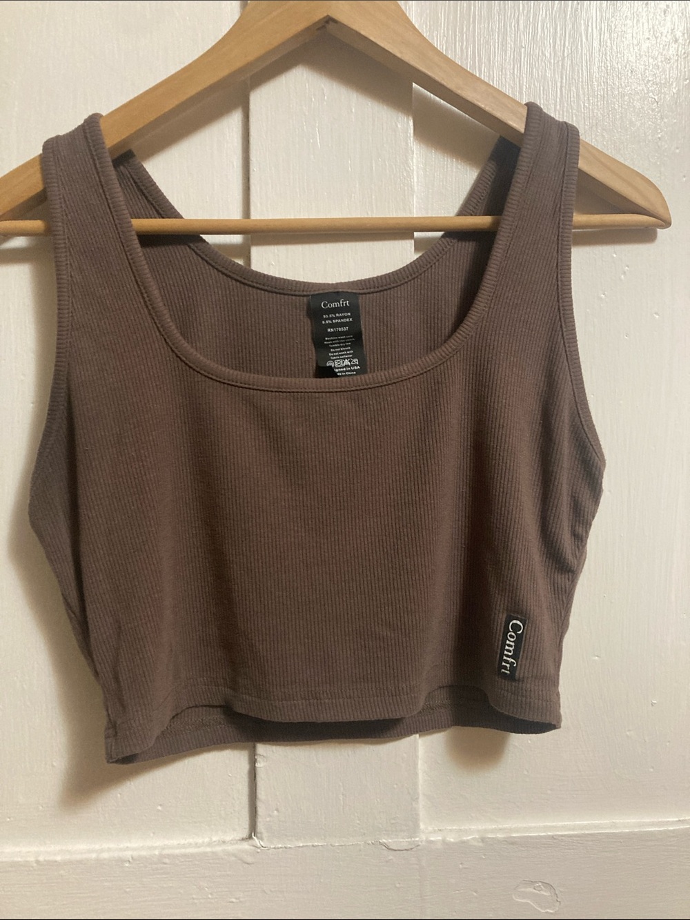 Comfrt Brown Ribbed Crop Tank Top